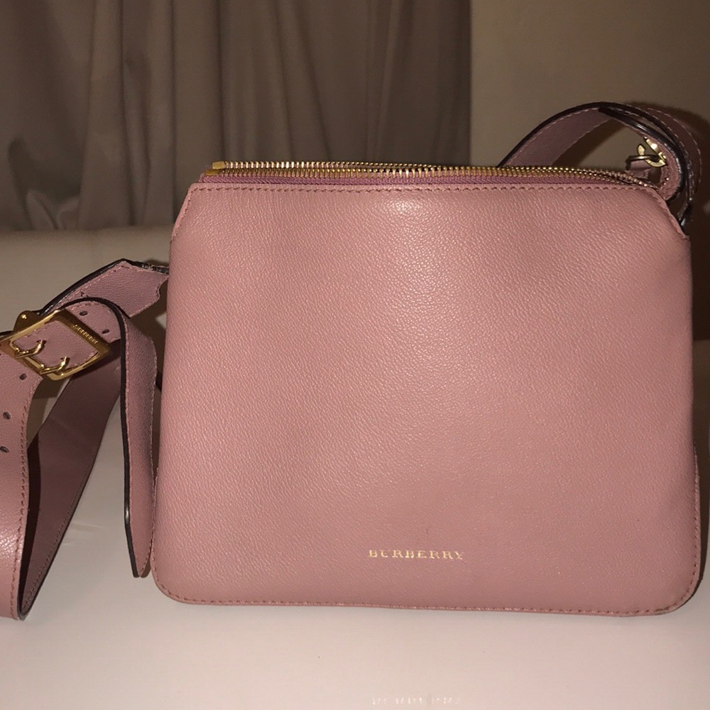 BURBERRY CROSS BODY BAG